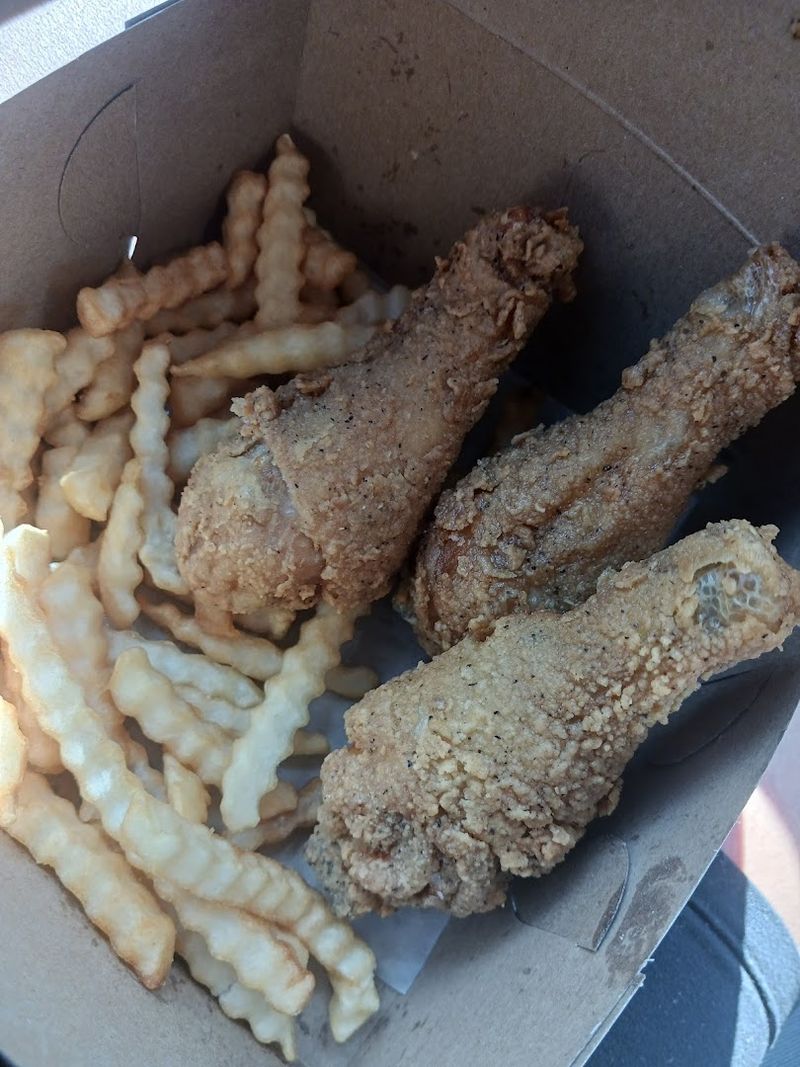 Crispy Fried Chicken Seasoned Simply and Perfectly