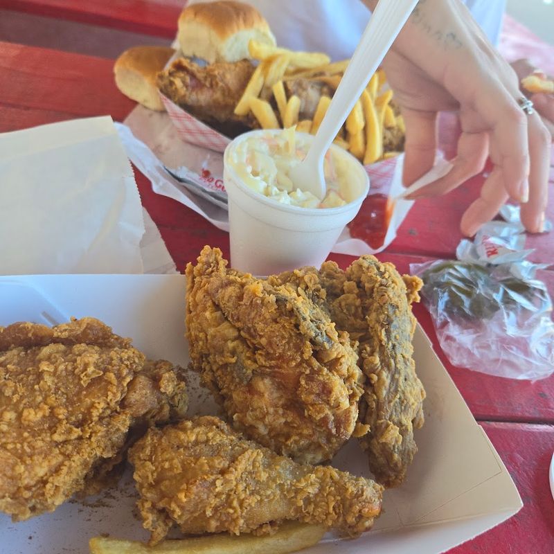 Crispy, Golden Fried Chicken That Hits Different