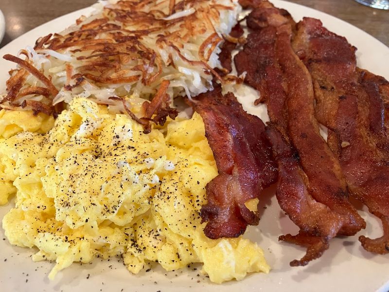 Crispy Hash Browns Done the Old-School Way Crispy Hash Browns Done the Old-School Way