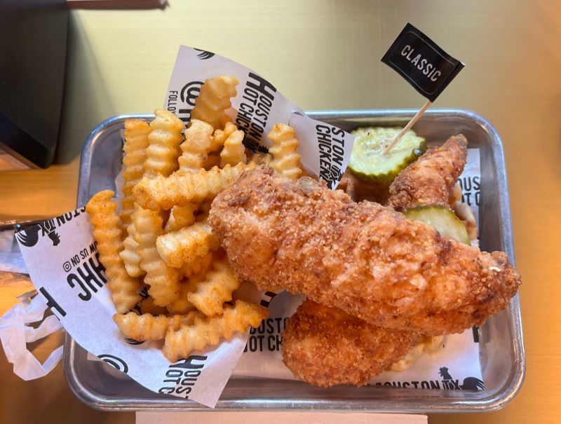 Crispy, Juicy Fried Chicken That Keeps People Coming Back