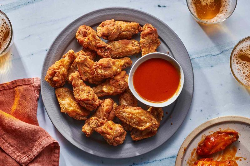 Crispy chicken wings