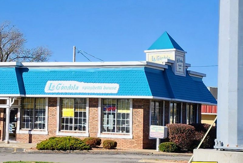 Decatur's Downtown Dining Scene: Better Than You'd Guess