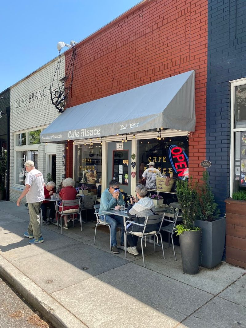 Decatur's Oldest Downtown Restaurant Has a Story to Tell