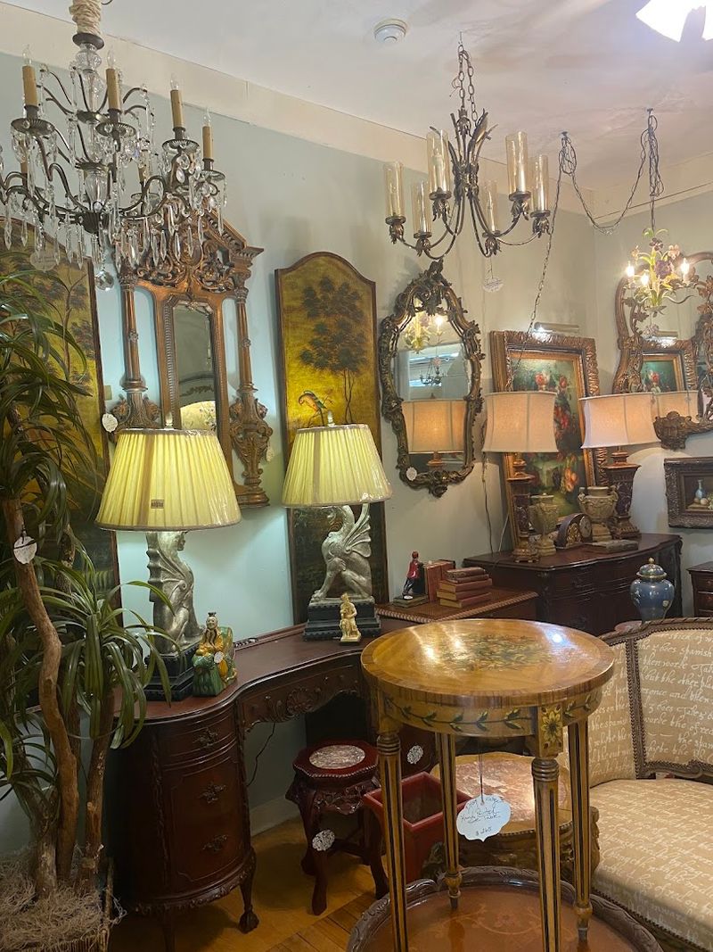 Designer and Luxury Secondhand Scores