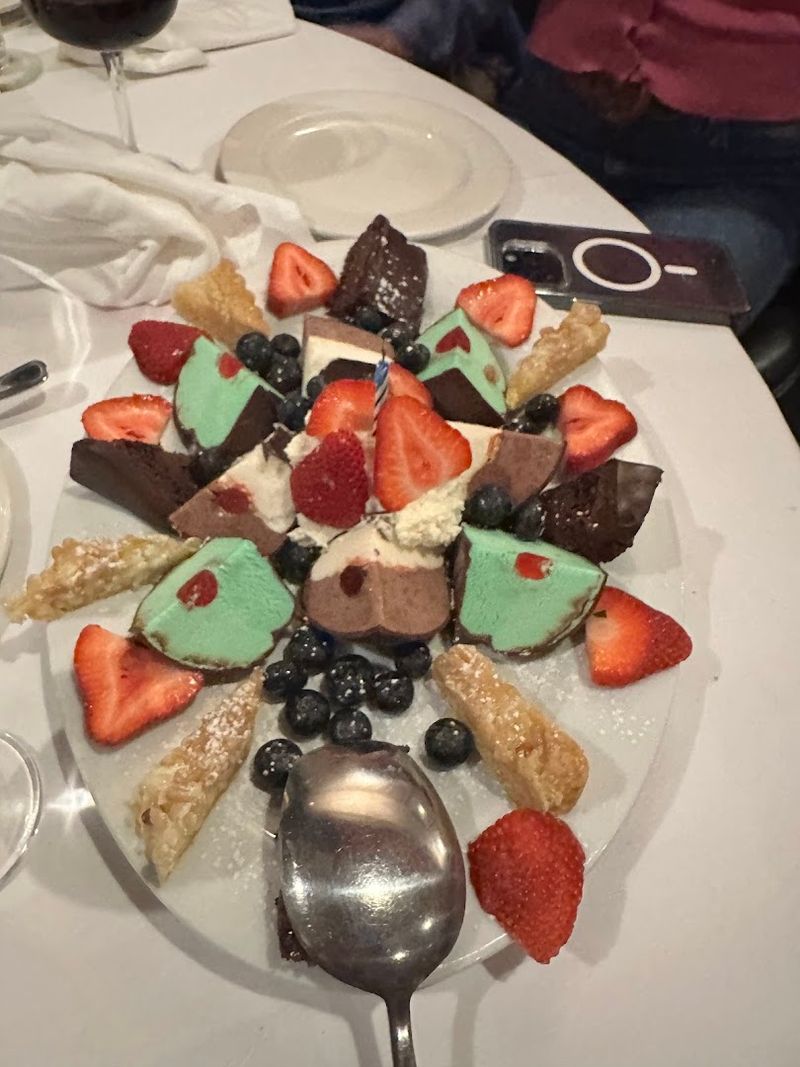 Desserts That End the Night on a Sweet Note Desserts That End the Night on a Sweet Note