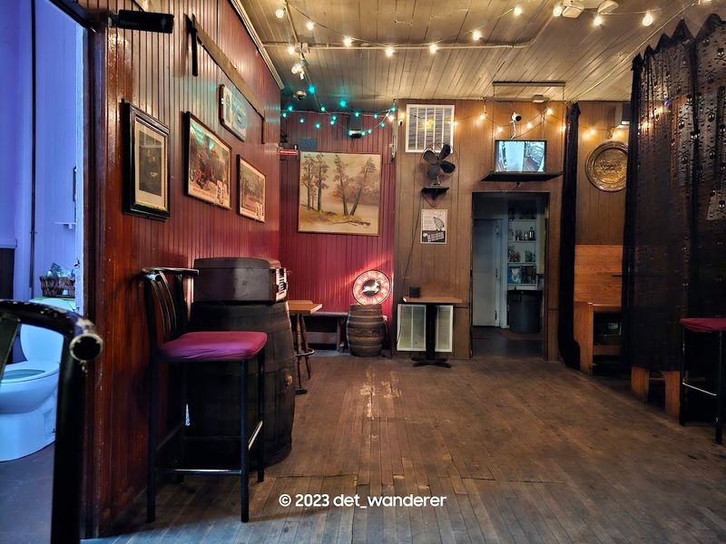 Detroit Bar Tours Make the Two Way Inn a Must-Stop