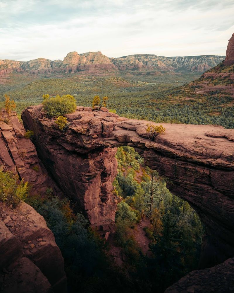 Devil's Bridge Trail - Sedona, Arizona Devil's Bridge Trail - Sedona, Arizona