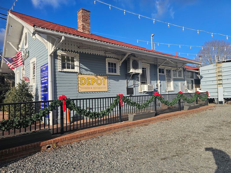 Dillsboro Layover: A Charming Small Town Worth Exploring