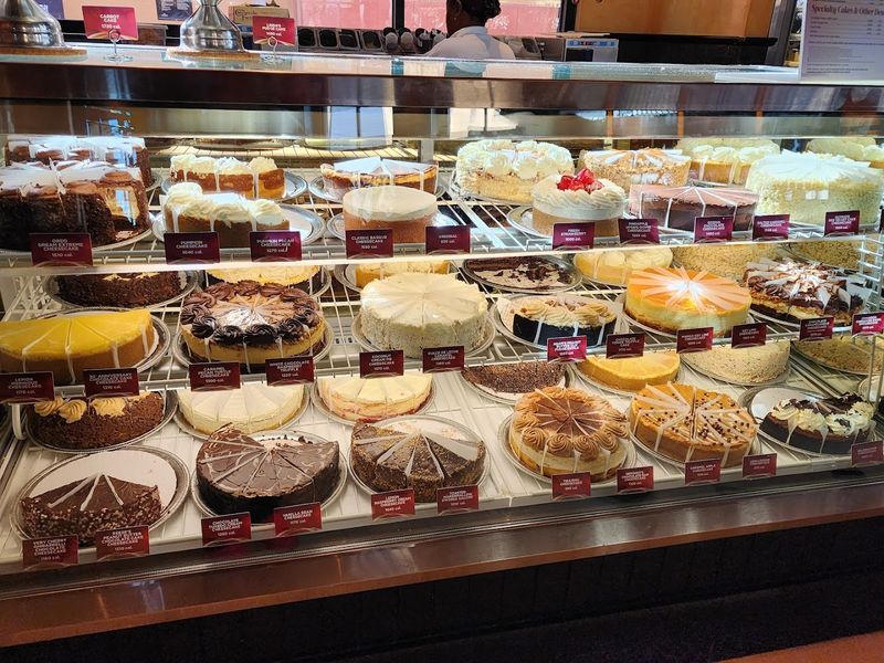 Dining Options to Recharge Between Stores