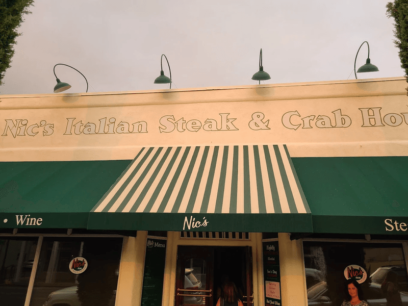Dining and Cafe Culture for Antique Day-Trippers