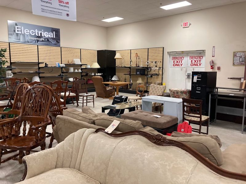 Donating Here Means Your Stuff Goes to a Good Cause