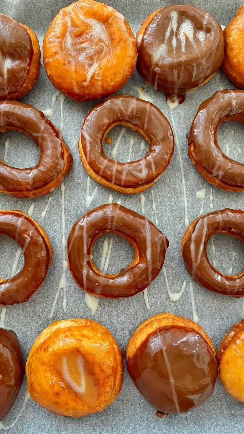 Donuts Glazed
