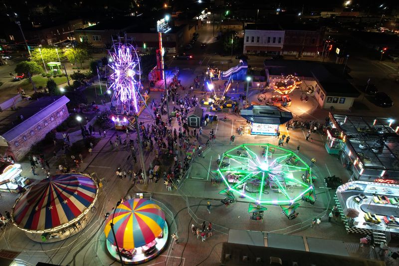 Downtown Murphysboro Transformed Into a Festival Wonderland