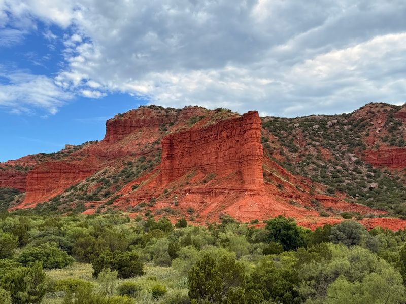 Dramatic Red Rock Canyon Scenery Dramatic Red Rock Canyon Scenery