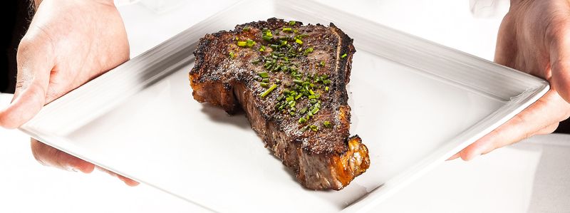 Dry-Aged Ribeye That Earns a 10 Out of 10 Dry-Aged Ribeye That Earns a 10 Out of 10
