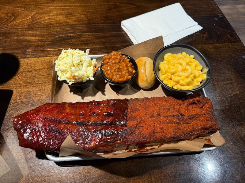 Dry Rub vs. Wet Sauce — A Memphis Tradition You Must Try
