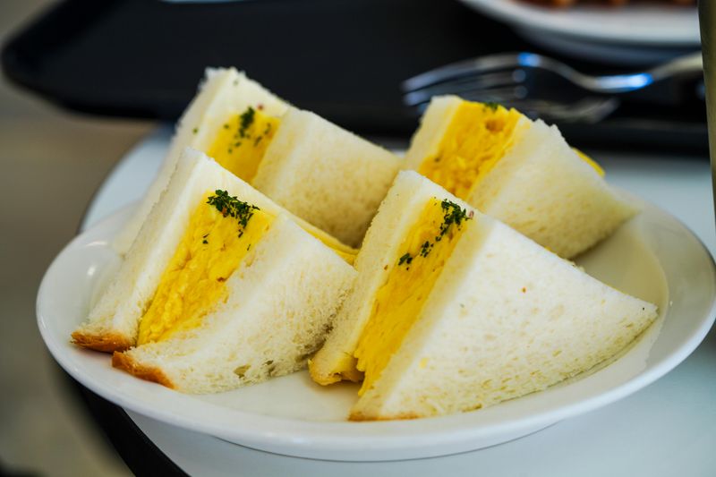 Egg salad sandwich