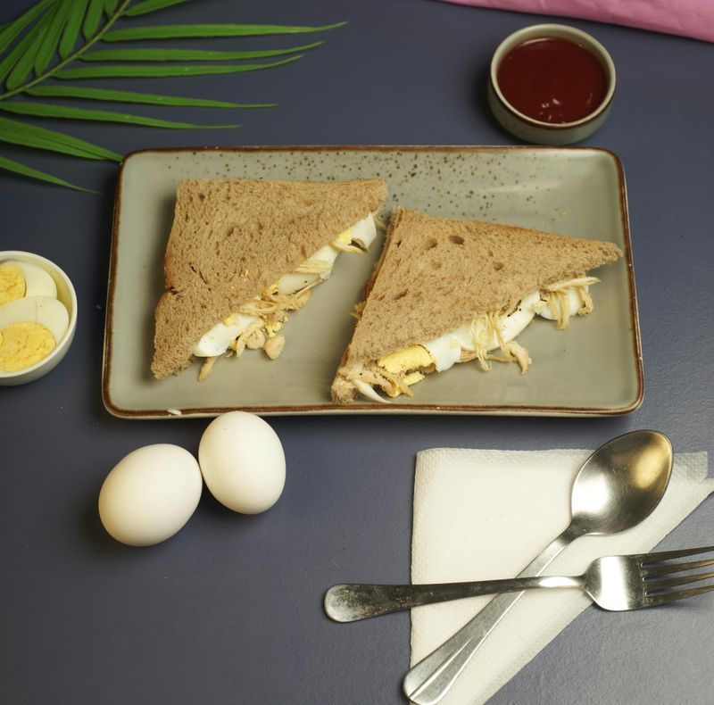 Egg salad sandwich