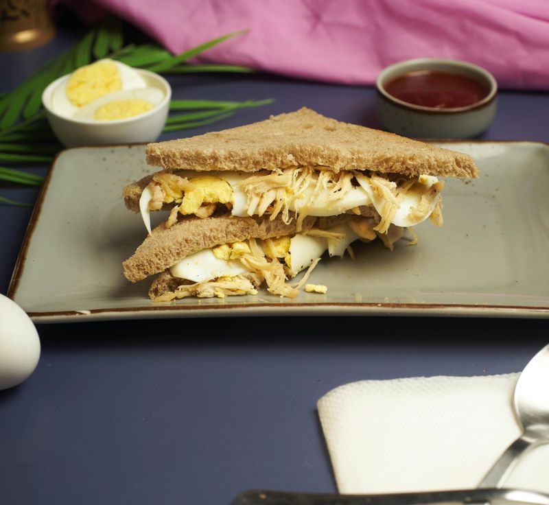 Egg sandwich