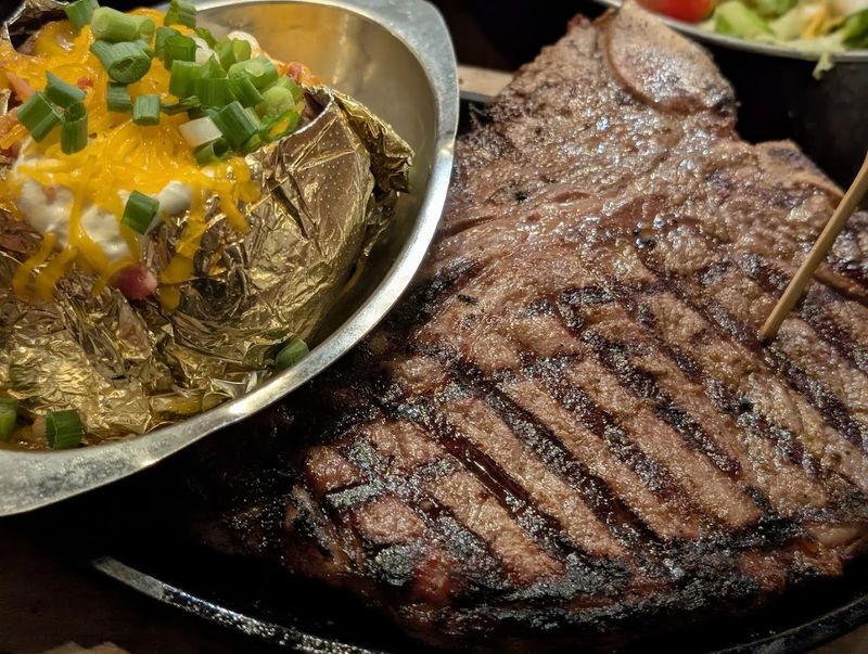 El Presidente Porterhouse: The Star of the Menu
