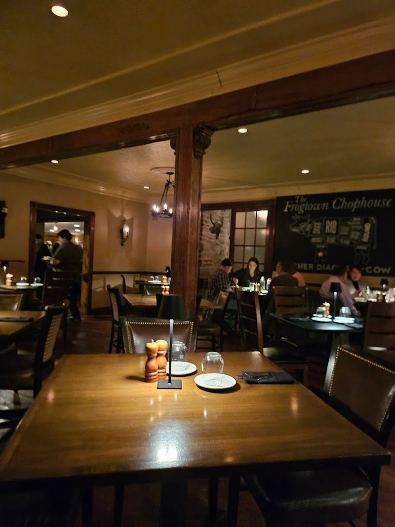 Exceptional Servers Who Turn Dinners Into Celebrations