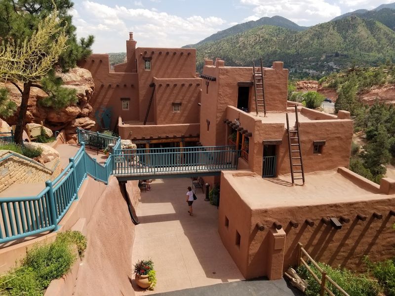 Exploring the Manitou Cliff Dwellings
