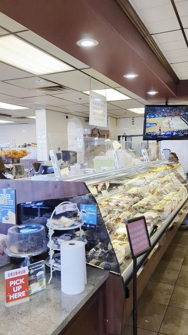 Extended Hours and Online Ordering Convenience