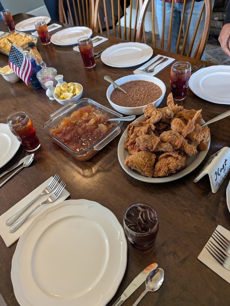 Family-Style Dining That Brings Strangers Together