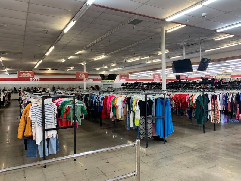 Family Thrift Center Outlet - Houston, Texas