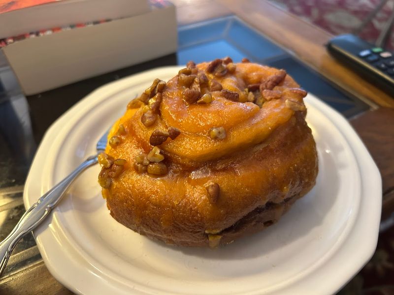 Famous Cinnamon Rolls Worth the Drive