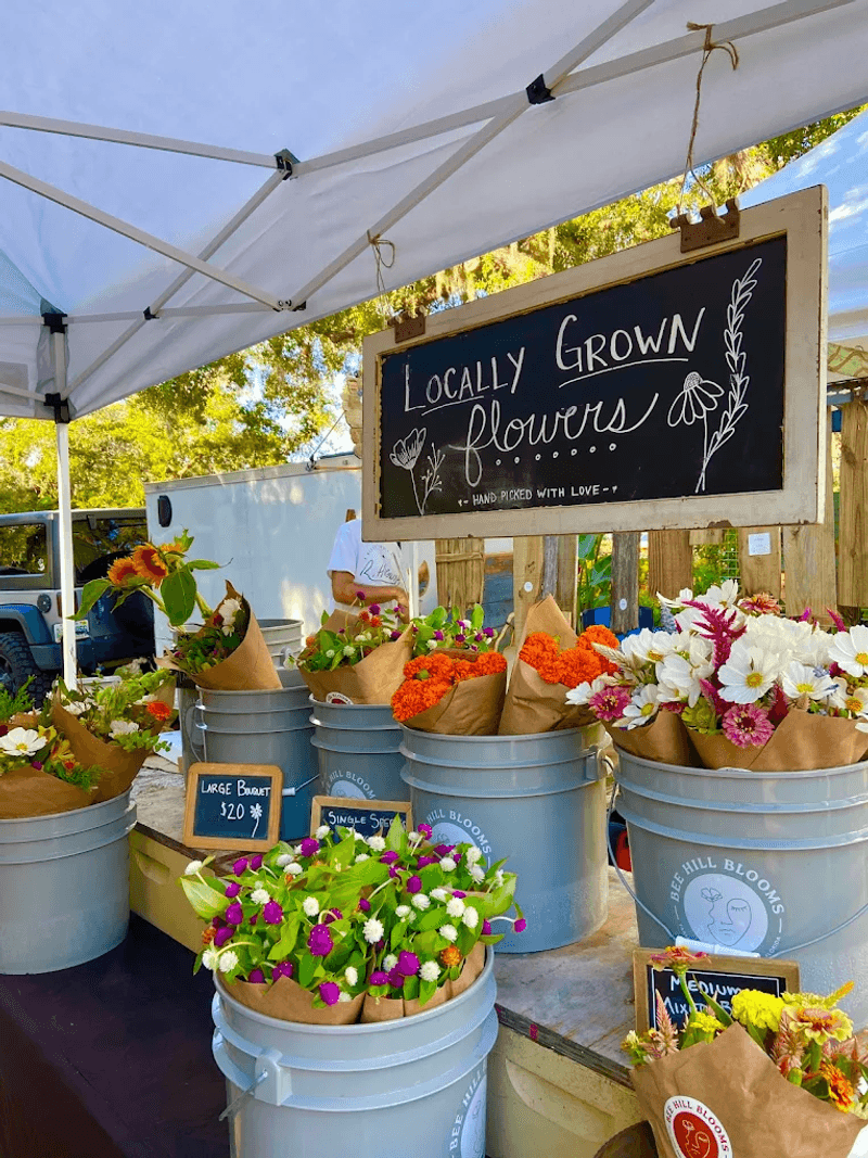 Farmer's Markets and Local Food Keep Grocery Bills Down