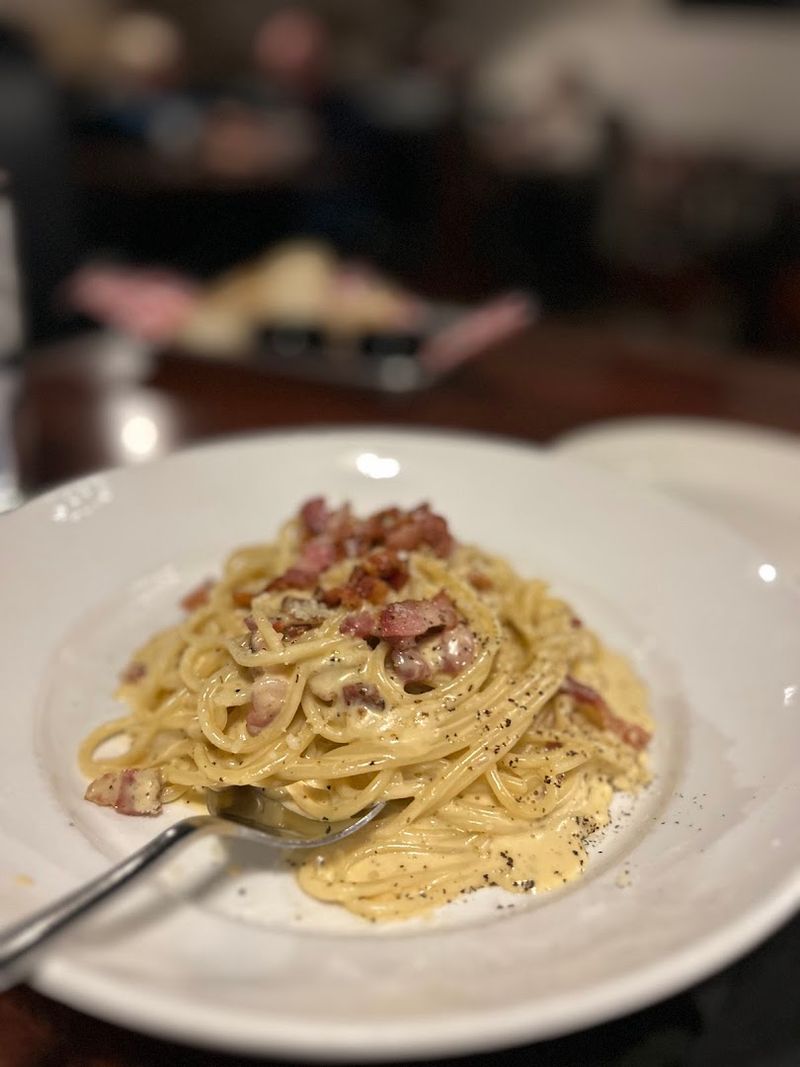 Fettuccine Alfredo With a Clam Upgrade