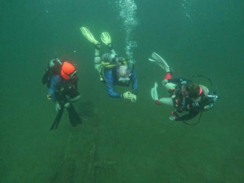 First-Time Ocean Divers Find Their Confidence Here