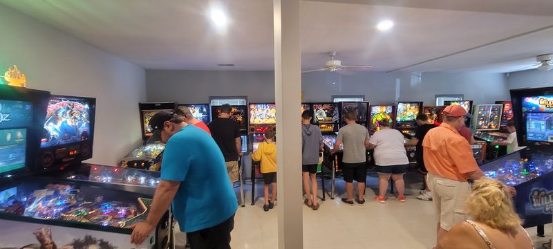 Flat-Rate Hourly Play With Unlimited Games
