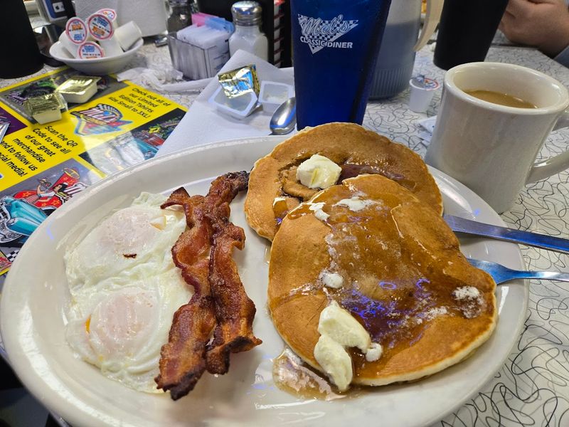 Fluffy Pancakes That Stack Up to the Hype