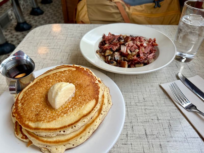Fluffy Pancakes Worth Every Calorie