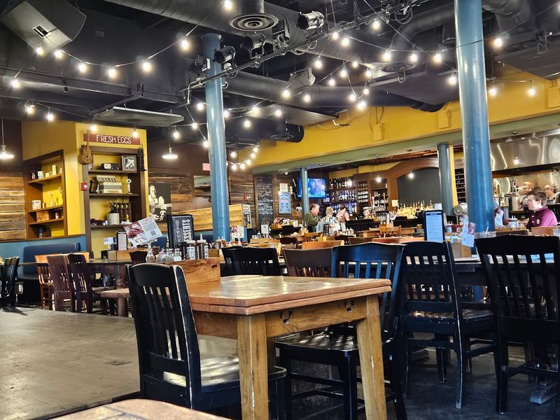 Food Scene: Southern Comfort Meets Modern Flavor Food Scene: Southern Comfort Meets Modern Flavor