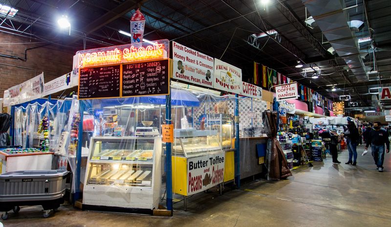 Food Trucks and Vendors That Fuel the Adventure