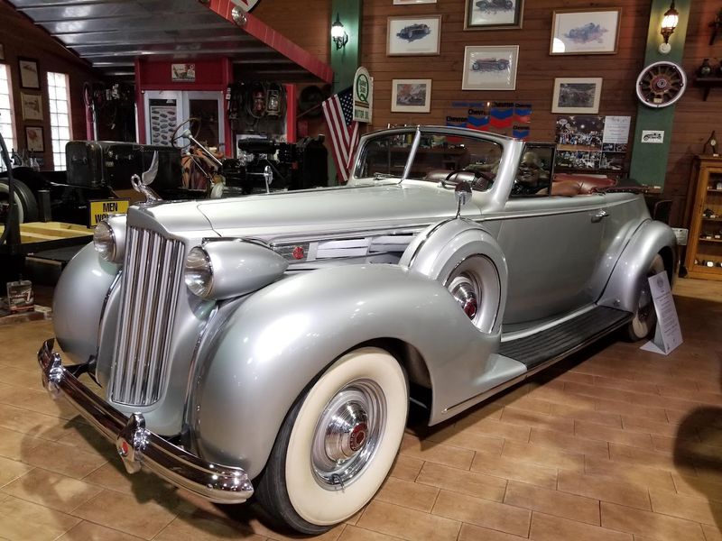 Fort Lauderdale Antique Car Museum - Fort Lauderdale, Florida