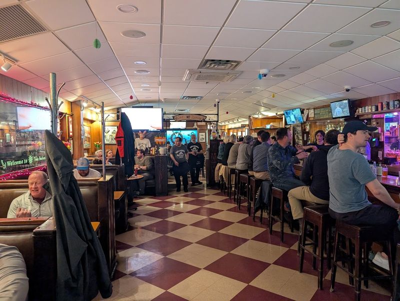 Frank Sinatra's Favorite Chicago Hangout