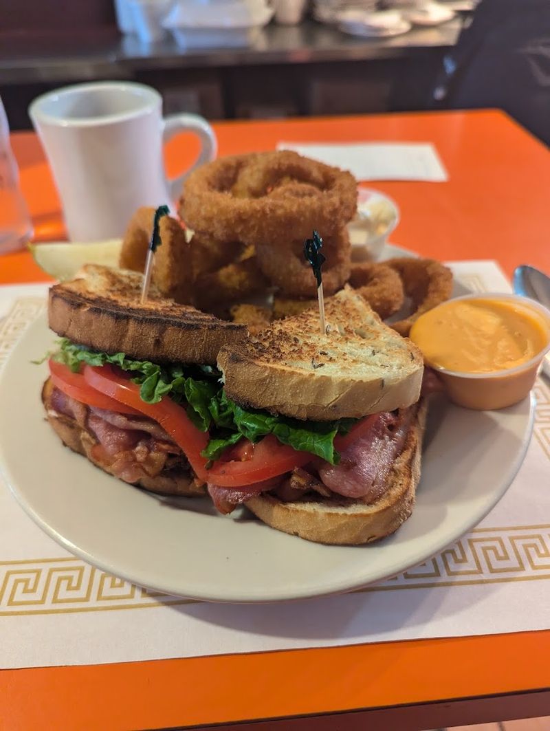 Fred's Diner - Akron, Ohio