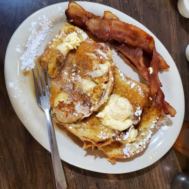 French Toast With Strawberries