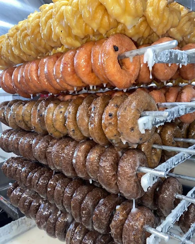 Fresh Donuts Baked Around the Clock