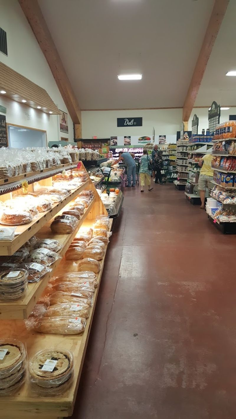 Fresh Hot Food Cafe Right Inside the Store Fresh Hot Food Cafe Right Inside the Store