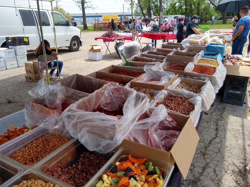 Fresh Produce Stands That Give Grocery Stores Real Competition Fresh Produce Stands That Give Grocery Stores Real Competition