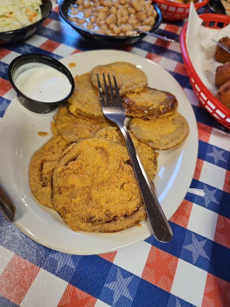 Fried Green Tomatoes Done the Southern Way Fried Green Tomatoes Done the Southern Way