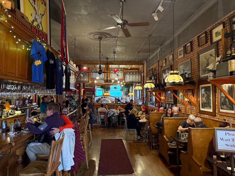 Friendly, Attentive Service That Keeps Guests Coming Back