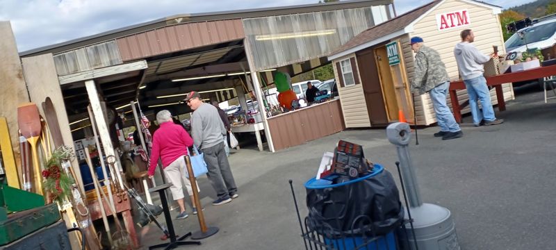 Friendly Vendors Who Make Shopping a Pleasure