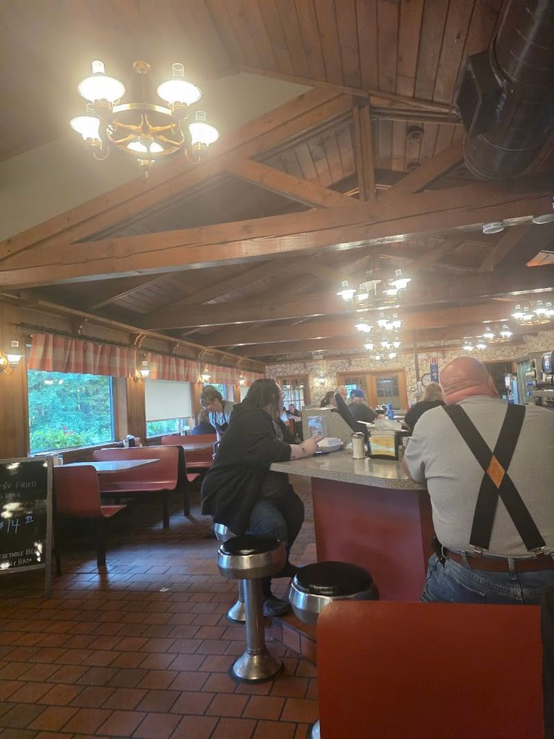 Friendly Waitstaff That Makes You Feel at Home