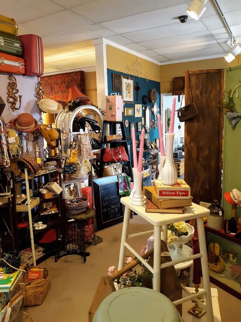 Friendly and Knowledgeable Staff Who Actually Want to Help Friendly and Knowledgeable Staff Who Actually Want to Help